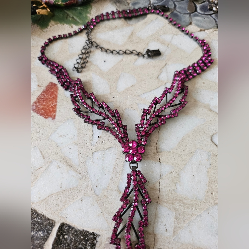 Fuchsia Rhinestone Neclace♡ - Picture 3 of 3